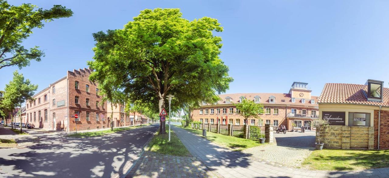 Hotel Hafenresidenz شترالسوند المظهر الخارجي الصورة