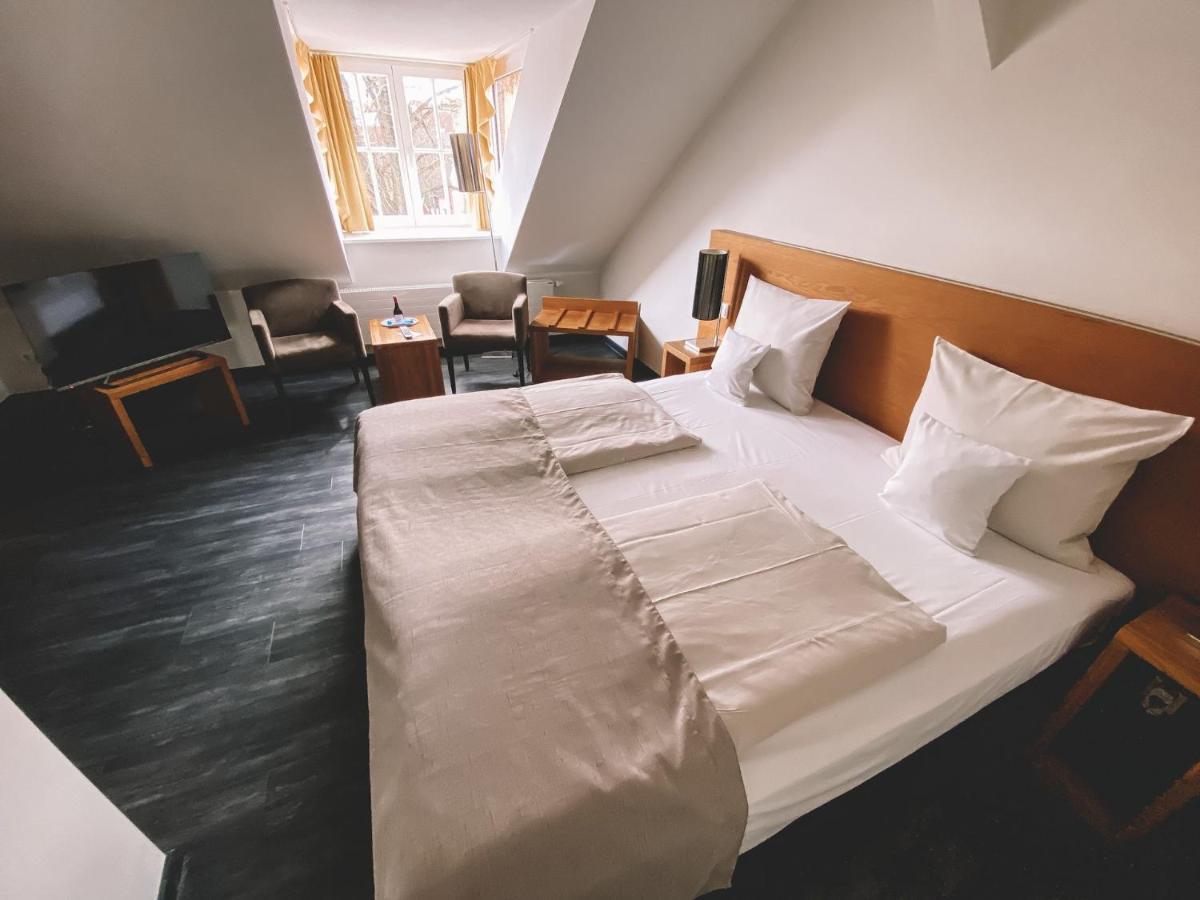 Hotel Hafenresidenz شترالسوند المظهر الخارجي الصورة