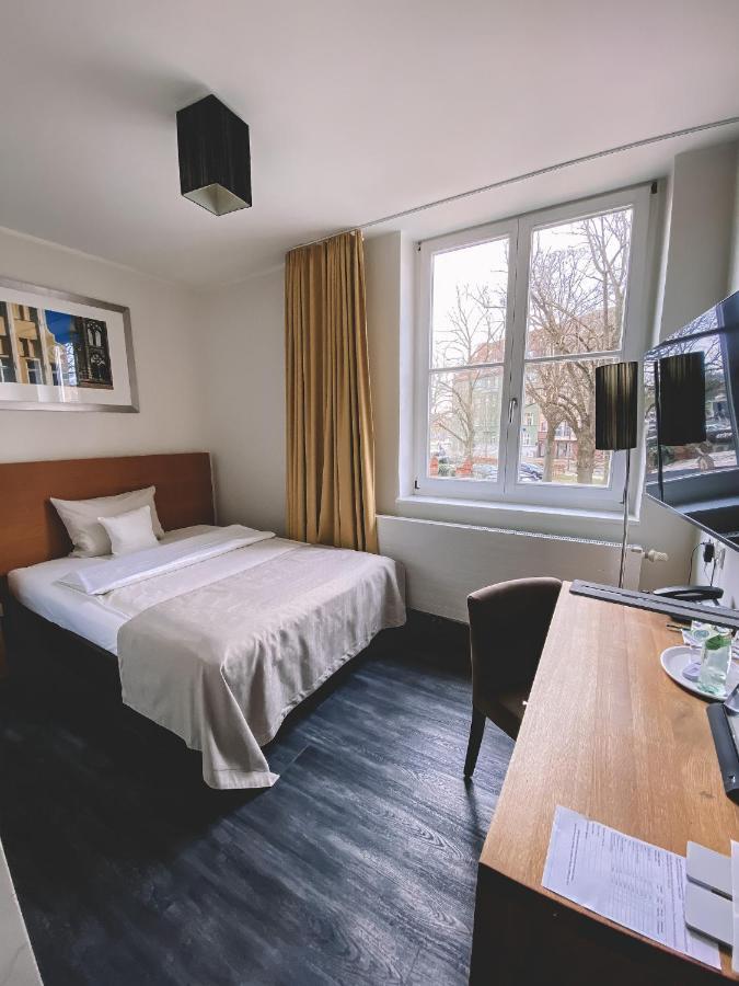 Hotel Hafenresidenz شترالسوند المظهر الخارجي الصورة