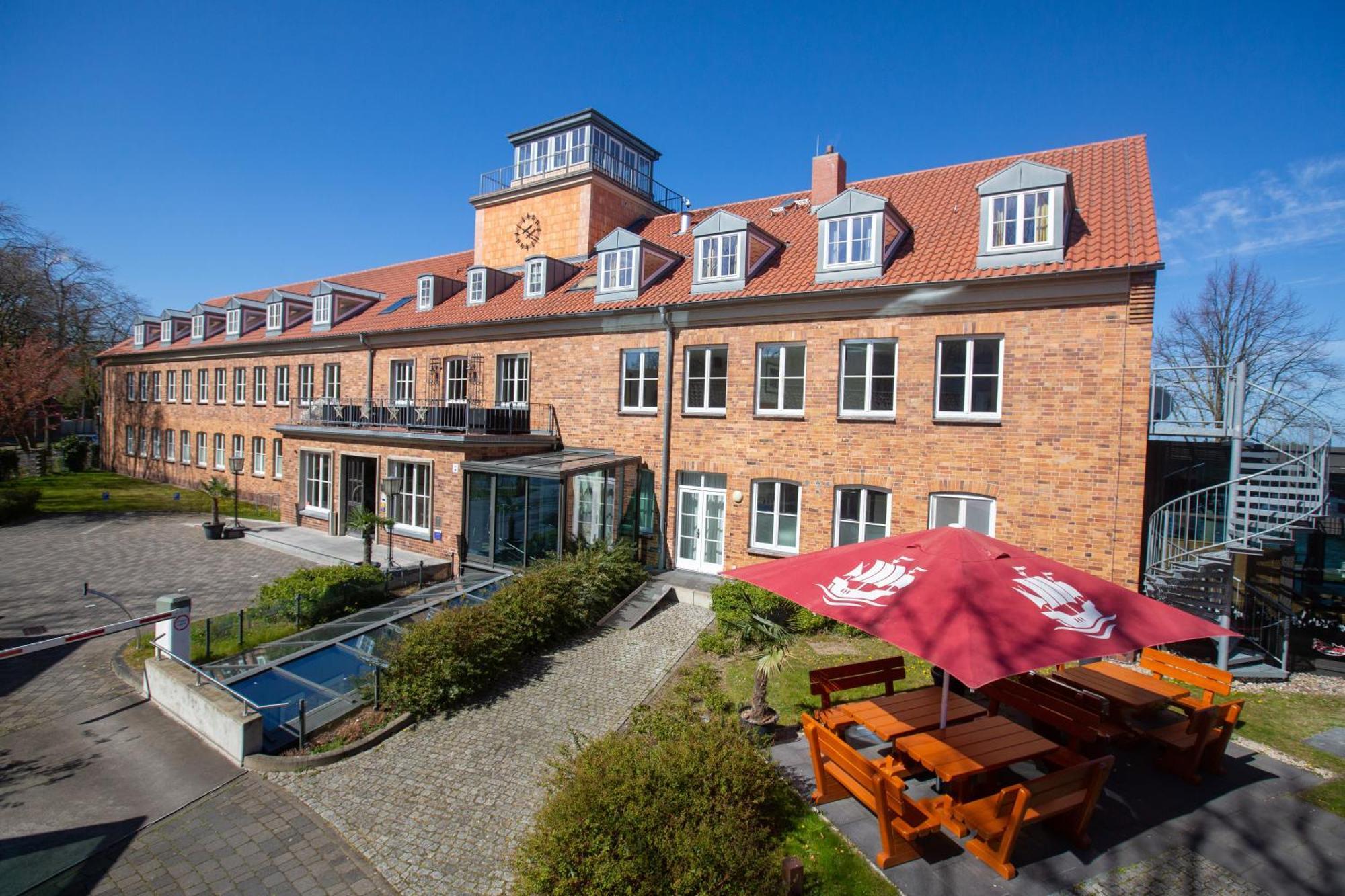 Hotel Hafenresidenz شترالسوند المظهر الخارجي الصورة